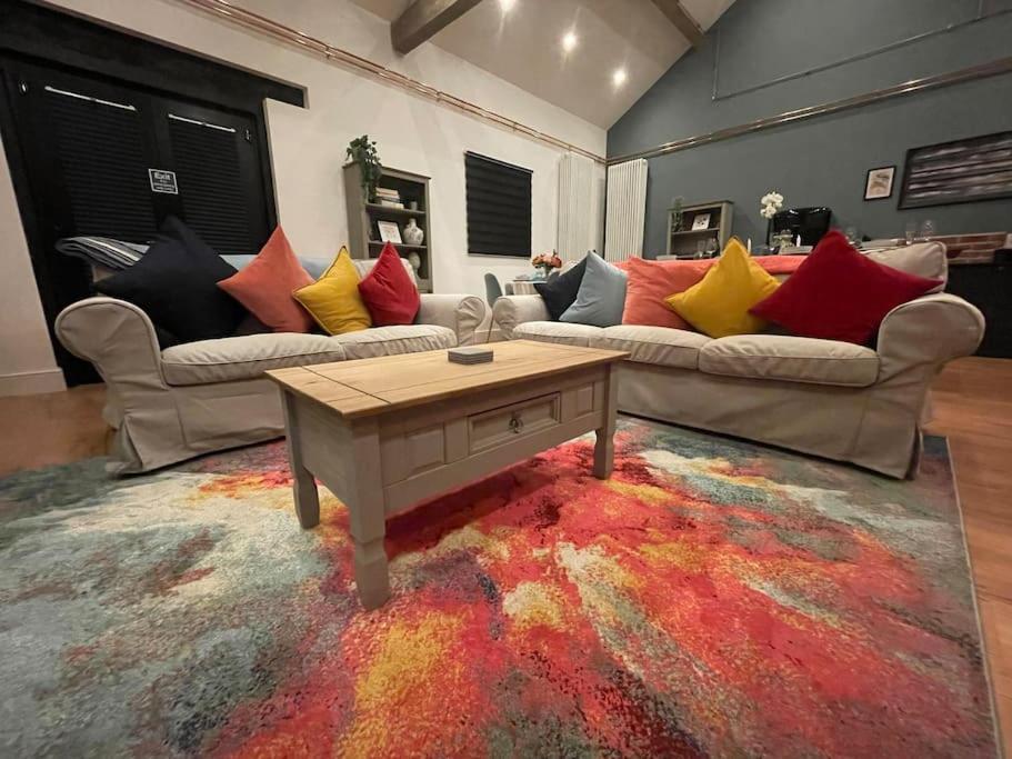 فيلا Tank Barn At Brook House, Nestled In The Welsh Hills, A Delightful Retreat ويلشبول المظهر الخارجي الصورة